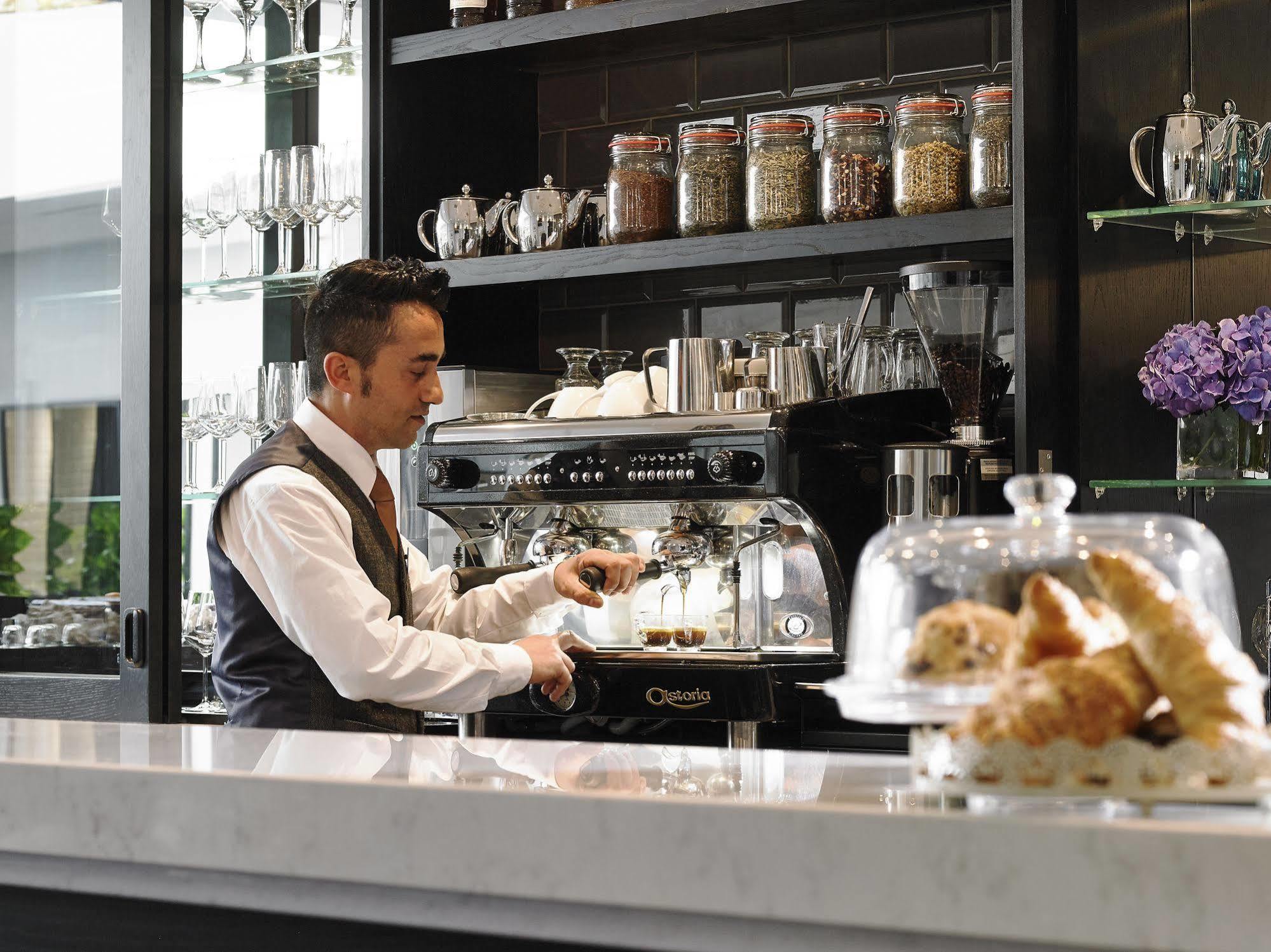 Temple Bar Hotel Dublin By The Unlimited Collection Esterno foto